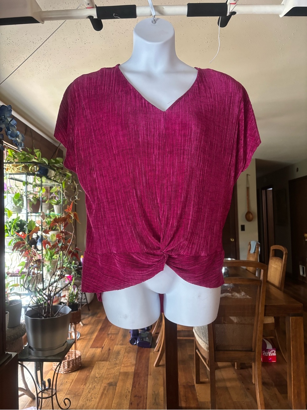 Dana Buchman Textured Women's V-Neck Twist-Front Top - Magenta Size XL